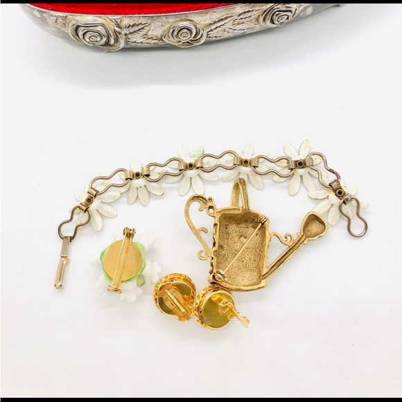 Vintage Flower Garden Jewelry Lot - Picture 12 of 15